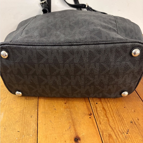 Michael Kors Black and Silver ShoulderTote  Bag Pockets Silver Hardware Logo - Picture 5 of 9